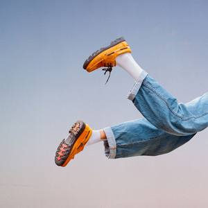 把校花🌸吊起来揉搓双乳兔女郎
