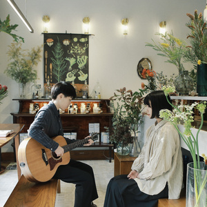 把校花🌸吊起来揉搓双乳兔女郎
